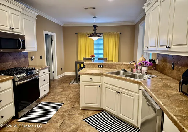 Photo 3 of Sale Pending at 804 Stayton Cvs, Jackson, MS 39272 | MLS# 4157378 | Listing updated on 2026-10-10