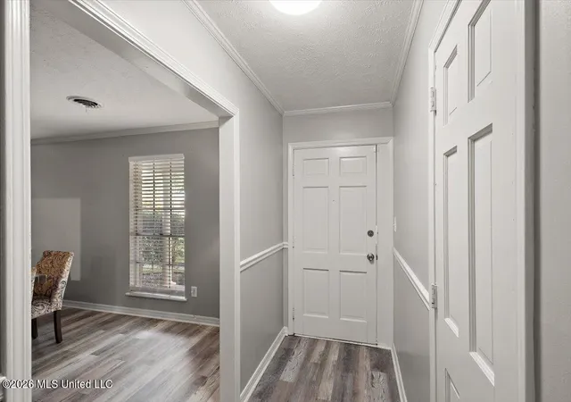 Photo 4 of Single family home for sale at 1204 Deerfield Ln, Jackson, MS 39211 | MLS# 4157196 | Listing updated on 2026-07-27