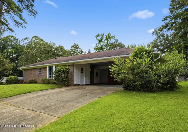 Photo 3 of Sale Pending at 41 Sagewood Dr, Brandon, MS 39042 | MLS# 4157127 | Listing updated on 2026-08-24