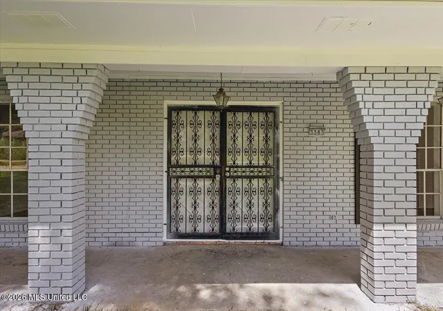 Photo 3 of Sale Pending at 3343 Fleetwood Dr, Jackson, MS 39212 | MLS# 4157124 | Listing updated on 2026-08-19