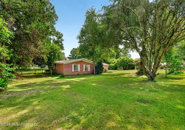 Photo 3 of Sale Pending at 808 Pecan Ln, Tylertown, MS 39667 | MLS# 4157139 | Listing updated on 2026-08-27