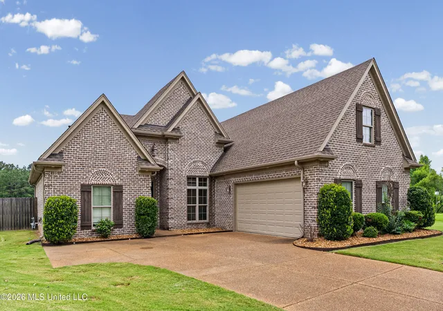 Photo 1 of Sale Pending at 111 London Cvs, Batesville, MS 38606 | MLS# 4157138 | Listing updated on 2026-08-14