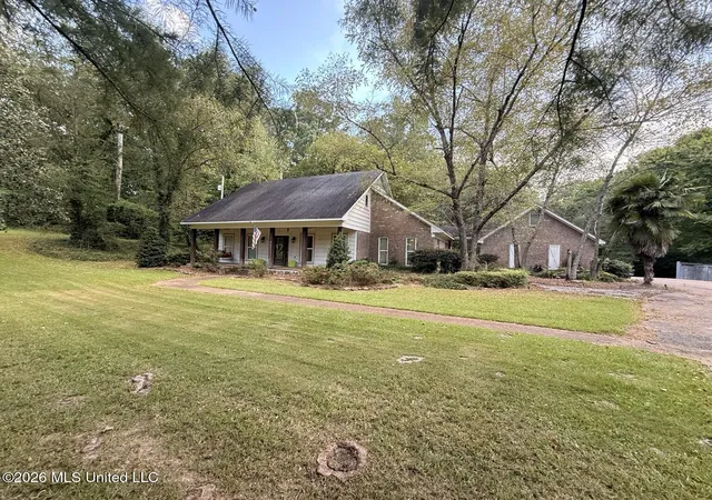 Photo 1 of Single family home for sale at 9739 Springridge Rd, Terry, MS 39170 | MLS# 4157168 | Listing updated on 2026-09-17