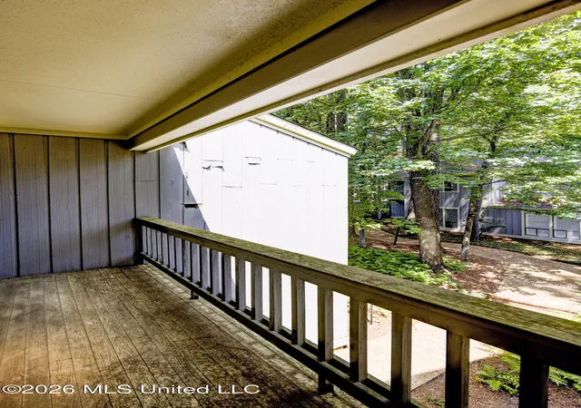 Photo 4 of Single family home for sale at 42 Eastbrooke St, Jackson, MS 39216 | MLS# 4157725 | Listing updated on 2026-08-26