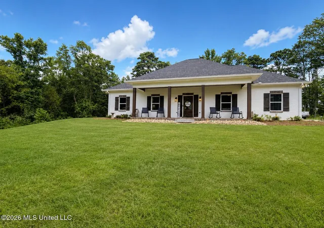 Photo 1 of Single family home for sale at 1184 Heed Neely Rd, Harrisville, MS 39082 | MLS# 4157162 | Listing updated on 2026-08-28