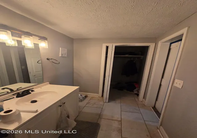 Photo 3 of Single family home for sale at 225 Richard Cir, Canton, MS 39046 | MLS# 4157157 | Listing updated on 2026-09-03