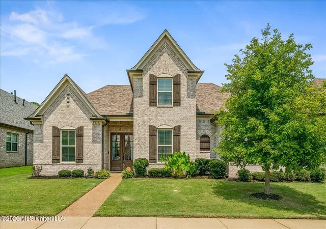 Photo 1 of Sale Pending at 5476 Stonecrest Dr, Olive Branch, MS 38654 | MLS# 4157169 | Listing updated on 2026-08-14