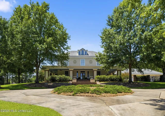Photo 2 of Single family home for sale at 109 Overbrook Hl, Ridgeland, MS 39157 | MLS# 4157267 | Listing updated on 2026-08-14