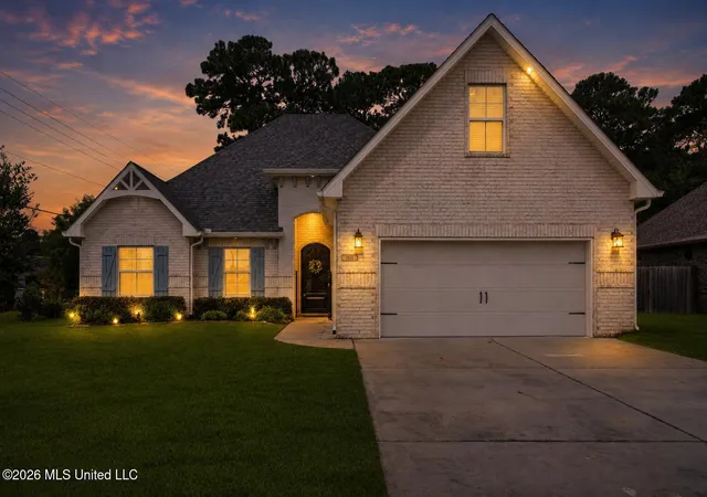 Photo 1 of Single family home for sale at 101 Spanish Cvs Dr, Ocean Springs, MS 39564 | MLS# 4157209 | Listing updated on 2026-08-25