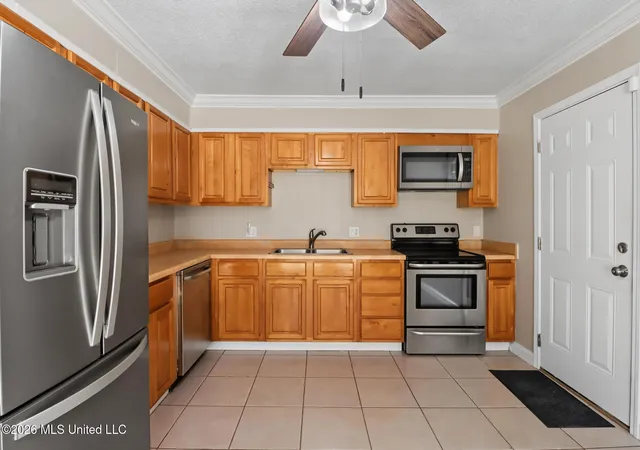Photo 4 of Single family home for sale at 32 Brittany Ct, Gulfport, MS 39503 | MLS# 4157261 | Listing updated on 2026-10-28