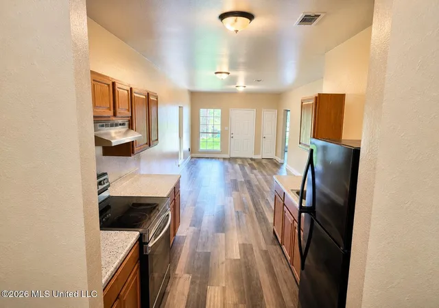 Photo 3 of Sale Pending at 17413 South Blvd, Gulfport, MS 39503 | MLS# 4157218 | Listing updated on 2026-08-07
