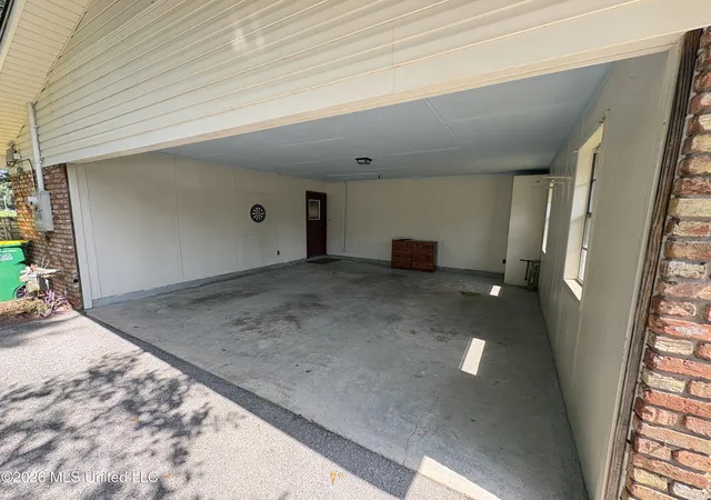 Photo 3 of Single family home for sale at 9417 Freeland St, Moss Point, MS 39562 | MLS# 4157223 | Listing updated on 2026-10-01