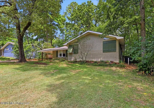 Photo 2 of Single family home for sale at 1786 Brecon Dr, Jackson, MS 39211 | MLS# 4157702 | Listing updated on 2026-09-14