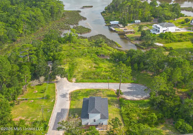 Photo 3 of Single family home for sale at 6601 April Byp Dr, Biloxi, MS 39532 | MLS# 4157270 | Listing updated on 2026-08-28