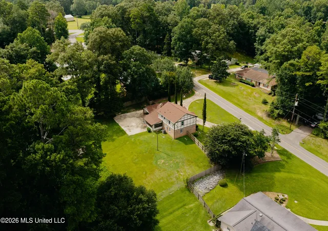 Photo 4 of Single family home for sale at 7528 Pineridge Dr, Meridian, MS 39305 | MLS# 4157275 | Listing updated on 2026-10-01