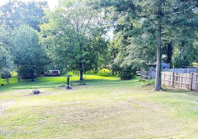 Photo 15 of Single family home for sale at 402 S Washington St, Brookhaven, MS 39601 | MLS# 4158148 | Listing updated on 2026-08-07