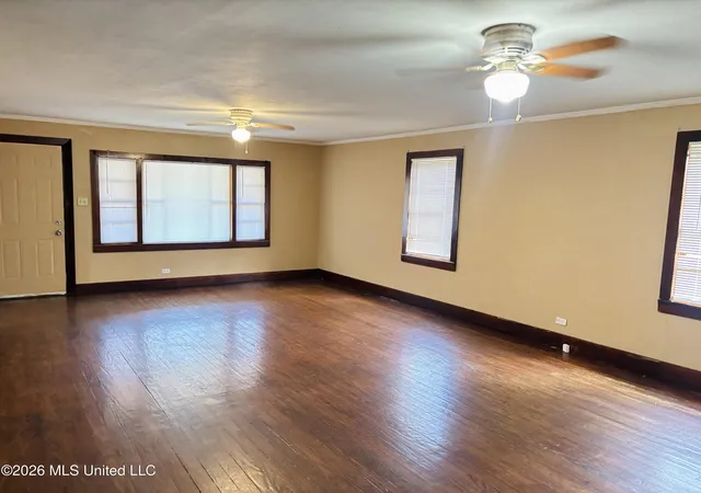Photo 3 of Single family home for sale at 402 S Washington St, Brookhaven, MS 39601 | MLS# 4158148 | Listing updated on 2026-08-07