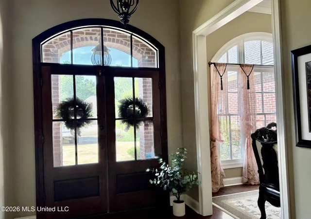 Photo 2 of Single family home for sale at 112 Elizabeth Dr, Brandon, MS 39042 | MLS# 4157407 | Listing updated on 2026-09-01
