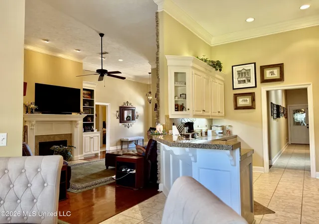 Photo 4 of Sale Pending at 112 Elizabeth Dr, Brandon, MS 39042 | MLS# 4157407 | Listing updated on 2026-09-30