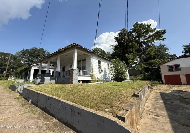 Photo 2 of House for sale at 614 Pearl River Ave, Mc Comb, MS 39648 | MLS# 4157281 | Listing updated on 2026-09-05