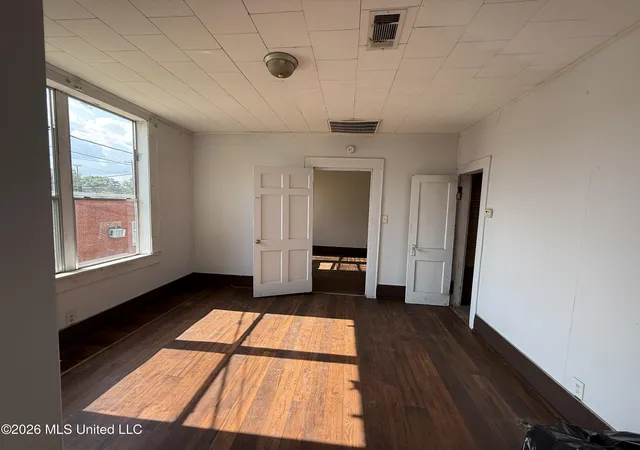 Photo 4 of House for sale at 614 Pearl River Ave, Mc Comb, MS 39648 | MLS# 4157281 | Listing updated on 2026-09-05