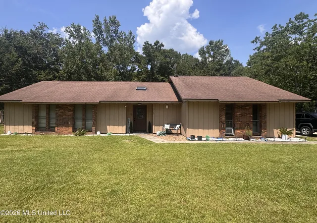 Photo 2 of Single family home for sale at 3117 N 2nd Street, Ocean Springs, MS 39564 | MLS# 4157285 | Listing updated on 2026-09-14