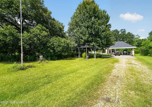 Photo 3 of Single family home for sale at 168 Davis Rd, Picayune, MS 39466 | MLS# 4157295 | Listing updated on 2026-09-19