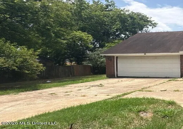 Photo 11 of Single family home for sale at 911 Edwards St, Leland, MS 38756 | MLS# 4157290 | Listing updated on 2026-10-07