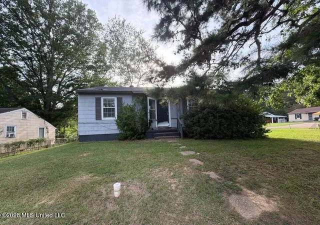 Photo 1 of Single family home for sale at 703 Hillmont Dr, Jackson, MS 39209 | MLS# 4157355 | Listing updated on 2026-09-02