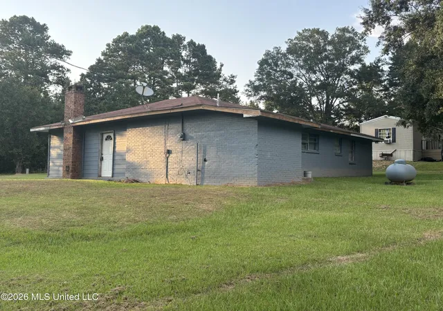 Photo 3 of Single family home for sale at 686 Progress Rd, Prentiss, MS 39474 | MLS# 4157303 | Listing updated on 2026-08-17