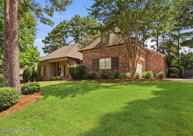 Photo 3 of Sale Pending at 299 Lake Village Dr, Madison, MS 39110 | MLS# 4157318 | Listing updated on 2026-08-01