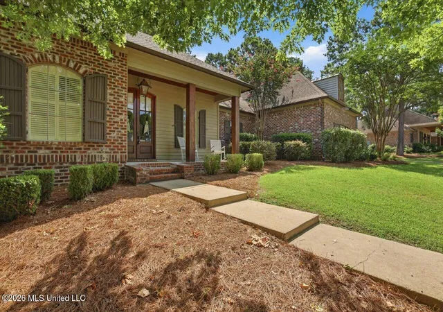 Photo 4 of Sale Pending at 299 Lake Village Dr, Madison, MS 39110 | MLS# 4157318 | Listing updated on 2026-08-01