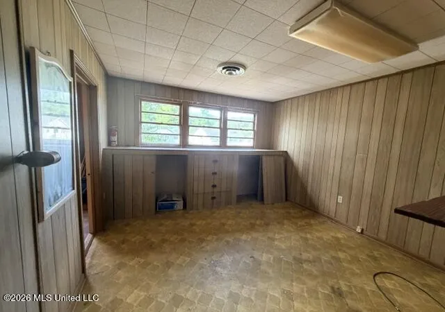 Photo 3 of Single family home for sale at 2815 Roselawn Dr, Natchez, MS 39120 | MLS# 4157319 | Listing updated on 2026-09-10