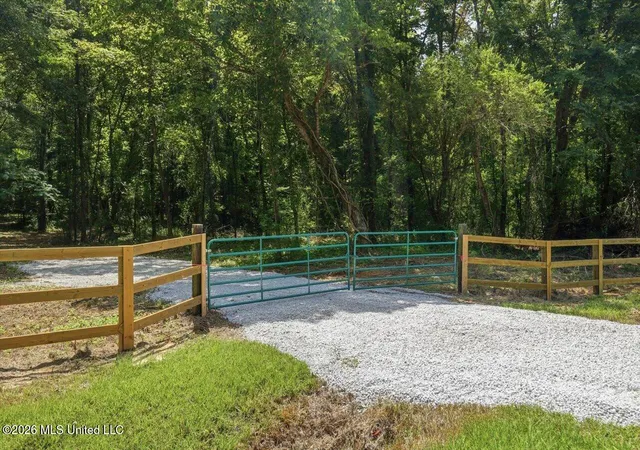 Photo 4 of Land for sale at 077 Sulphur Springs Rd, Canton, MS 39046 | MLS# 4157360 | Listing updated on 2026-08-03