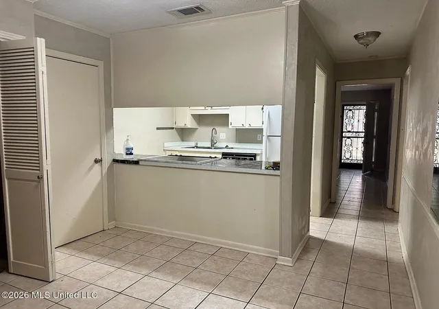 Photo 2 of Multi family home for sale at 5847 49 Old Canton Rd, Jackson, MS 39211 | MLS# 4157324 | Listing updated on 2026-08-26