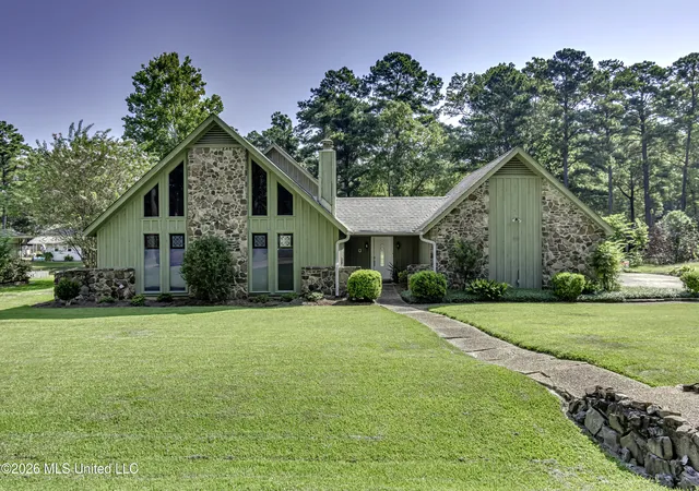Photo 1 of Sale Pending at 106 Glen Cvs Rd, Brandon, MS 39047 | MLS# 4157812 | Listing updated on 2026-08-20