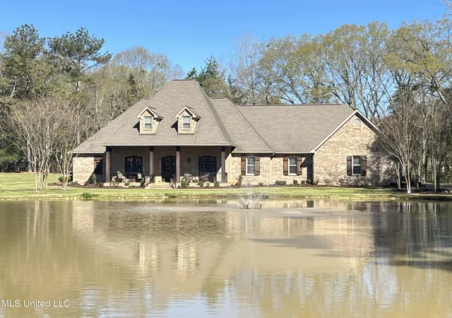 Photo 1 of Sale Pending at 210 White St, Florence, MS 39073 | MLS# 4157340 | Listing updated on 2026-08-17