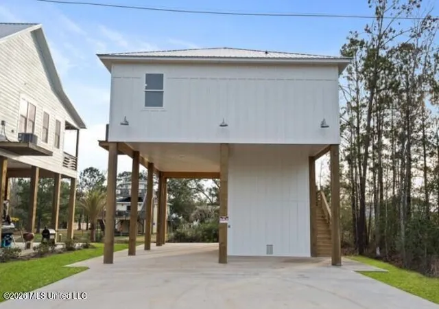 Photo 1 of Single family home for sale at 4065 Blue Jay St, Bay Saint Louis, MS 39520 | MLS# 4157408 | Listing updated on 2026-07-29