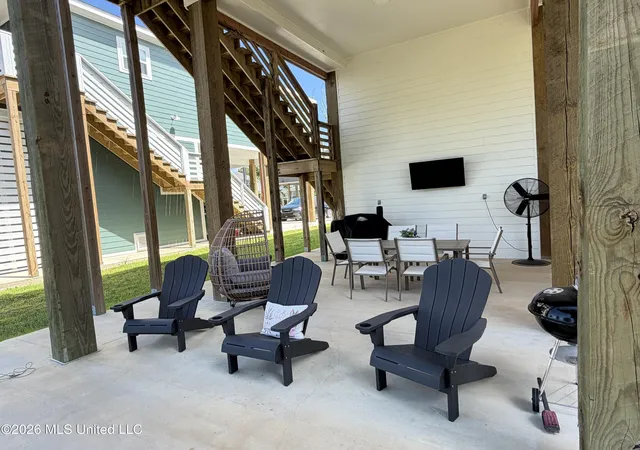 Photo 3 of Single family home for sale at 4065 Blue Jay St, Bay Saint Louis, MS 39520 | MLS# 4157408 | Listing updated on 2026-07-29