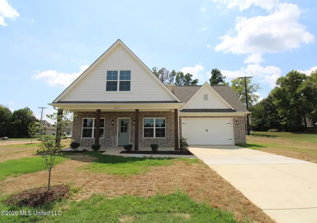 Photo 1 of Single family home for sale at 10351 Chateau Dr, Olive Branch, MS 38654 | MLS# 4157495 | Listing updated on 2026-08-27
