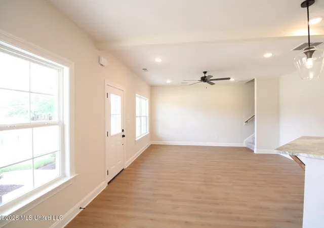 Photo 4 of Single family home for sale at 10351 Chateau Dr, Olive Branch, MS 38654 | MLS# 4157495 | Listing updated on 2026-09-30