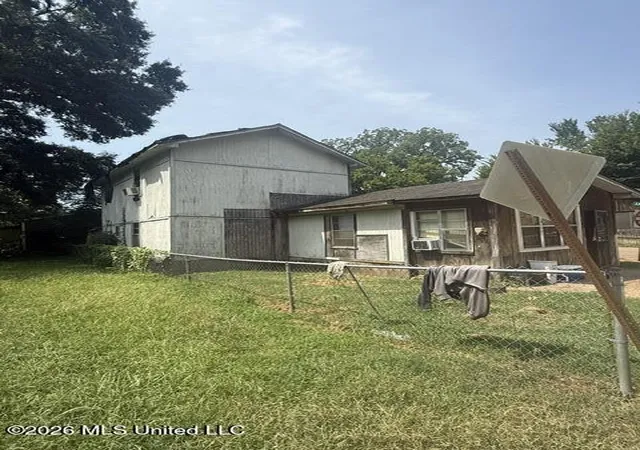 Photo 3 of Single family home for sale at 413 Boone St, Grenada, MS 38901 | MLS# 4157370 | Listing updated on 2026-08-20