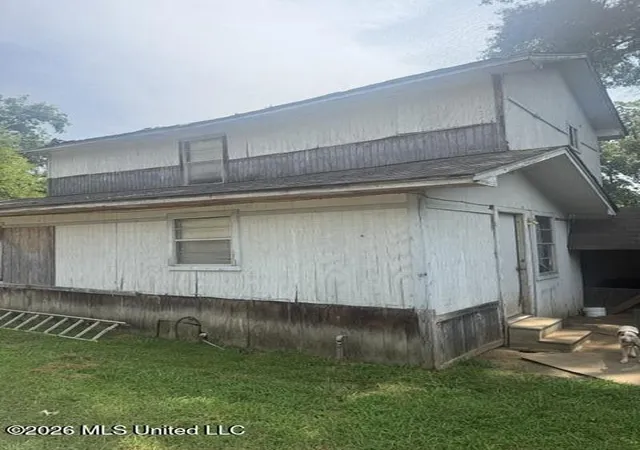 Photo 4 of Single family home for sale at 413 Boone St, Grenada, MS 38901 | MLS# 4157370 | Listing updated on 2026-08-20