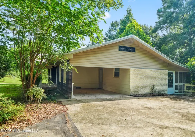 Photo 3 of Single family home for sale at 225 Hillman Rd, Poplarville, MS 39470 | MLS# 4157372 | Listing updated on 2026-08-20