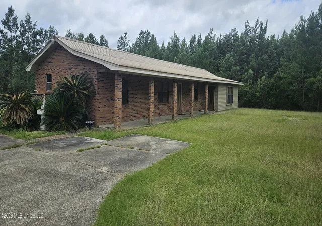 Photo 1 of Single family home for sale at 98 Country Heritage Rd, Poplarville, MS 39470 | MLS# 4157379 | Listing updated on 2026-07-28