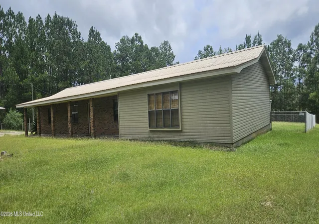 Photo 4 of Single family home for sale at 98 Country Heritage Rd, Poplarville, MS 39470 | MLS# 4157379 | Listing updated on 2026-10-08