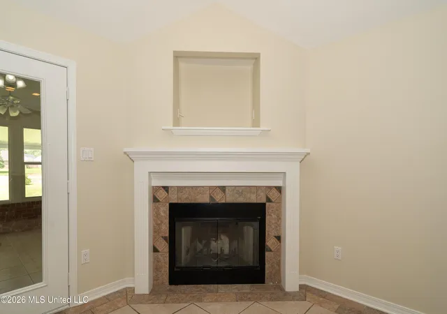 Photo 4 of Single family home for sale at 15394 Lakeview Ct, Gulfport, MS 39503 | MLS# 4157545 | Listing updated on 2026-09-16