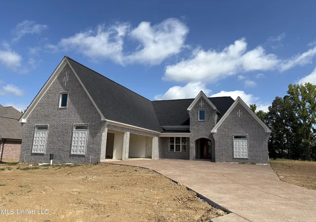 Photo 2 of Single family home for sale at 1558 John Thomas Cvs, Hernando, MS 38632 | MLS# 4157405 | Listing updated on 2026-08-31