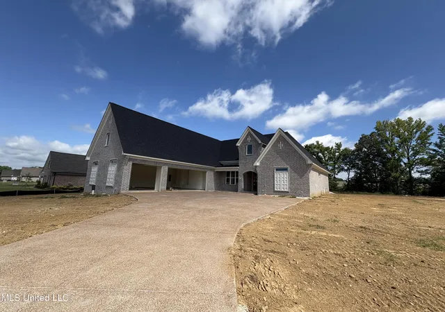 Photo 3 of Single family home for sale at 1558 John Thomas Cvs, Hernando, MS 38632 | MLS# 4157405 | Listing updated on 2026-08-31
