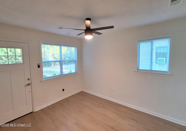 Photo 3 of Sale Pending at 315 Willa St, Batesville, MS 38606 | MLS# 4157442 | Listing updated on 2026-09-21